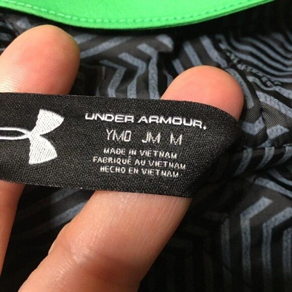 Under armour ski jacket size JM - Picture 4 of 6